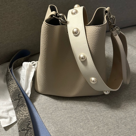 Find Kapoor Pingo bag with extra strap - Picture 2 of 8